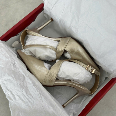 Màu sắc : Vàng Kim / Size : 38