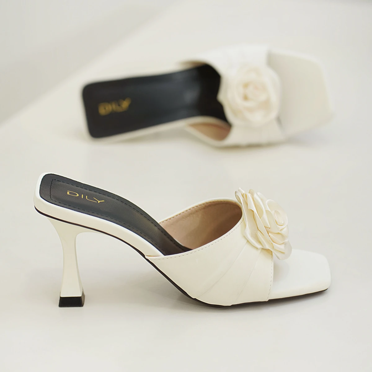 DL0577 Slippers