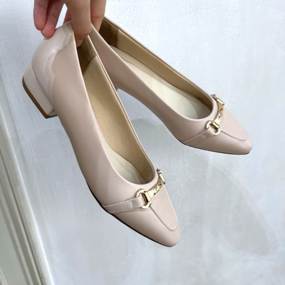 Màu sắc : Kem / Size : 39