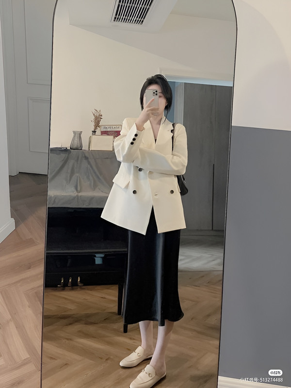 Tại sao blazer là mẫu áo nàng công sở không thể thiếu?