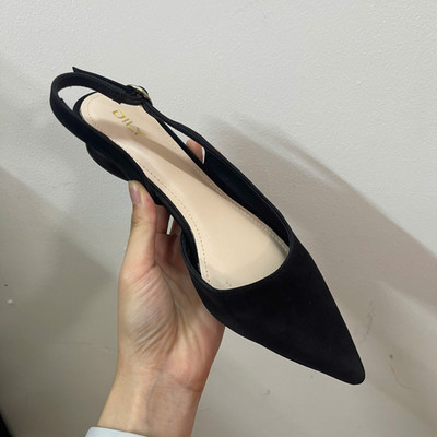 Màu sắc : Đen / Size : 38