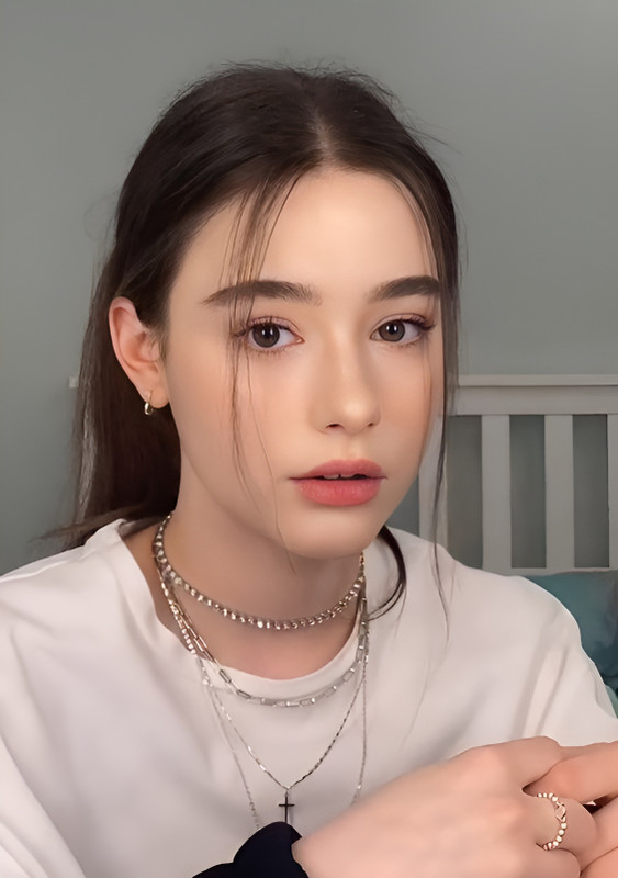 Clean Beauty - Trend makeup thống trị 2023 được phái đẹp mê tít